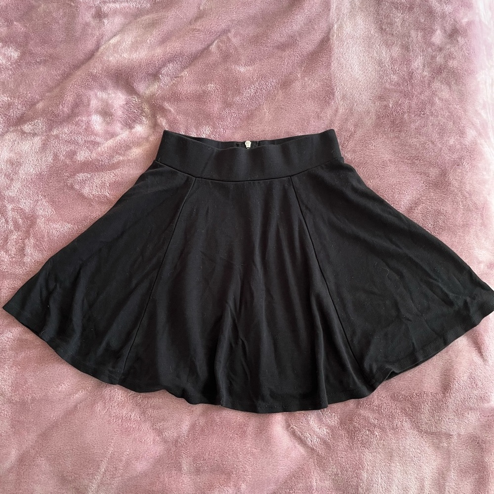 Black skater skirt